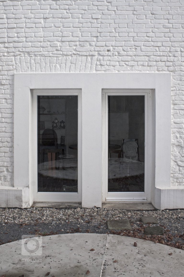 add picture to album