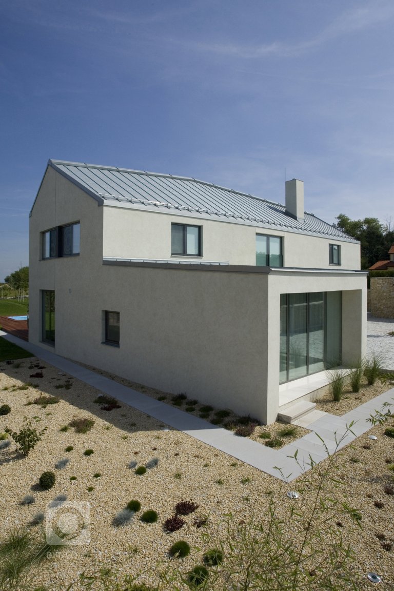 add picture to album