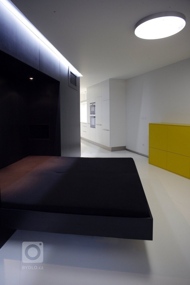 add picture to album