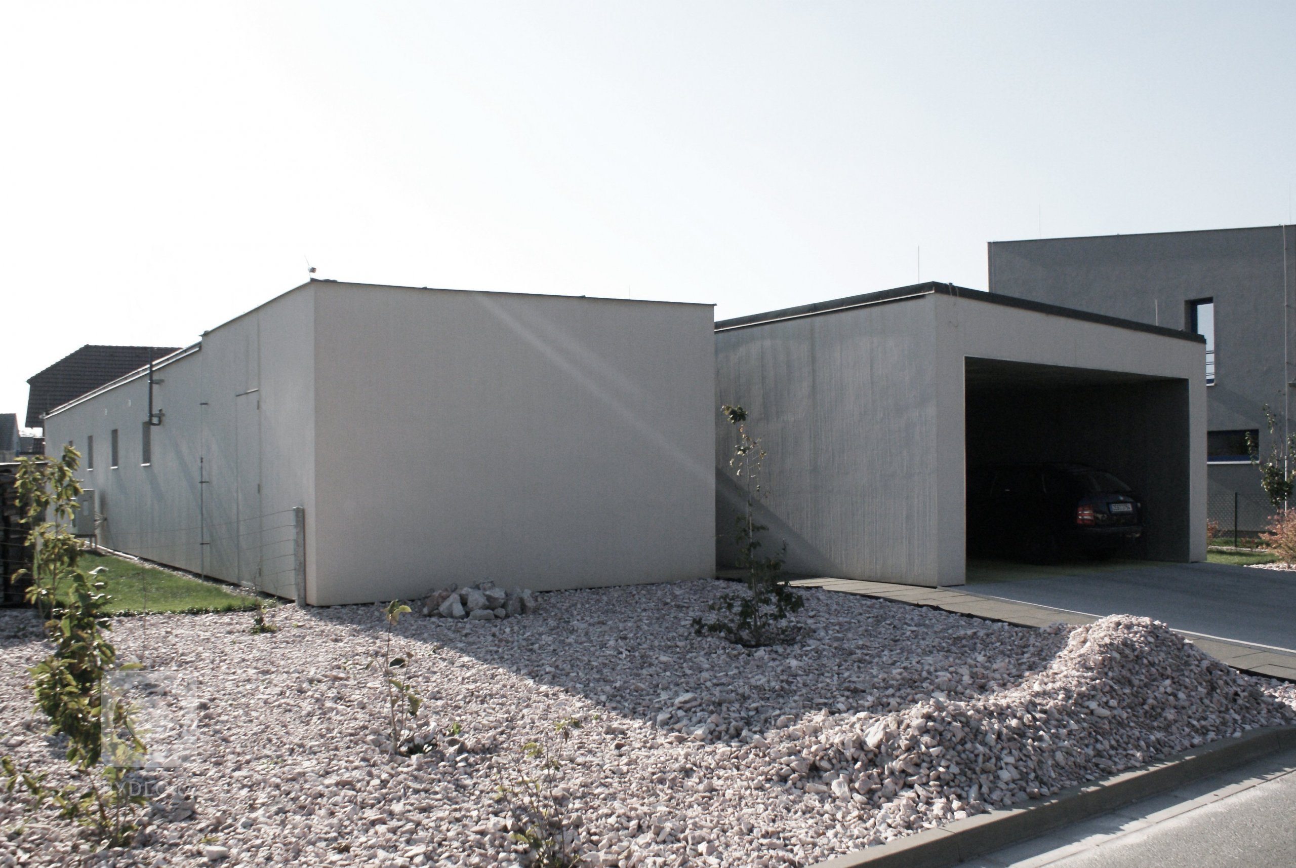 Zadáním, byl návrh interiéru obývacího pokoje, do již naprojektovaného bungalovu. Projekt byl ovšem tak špatný, že by mu správně umístěná pohovka stejně…