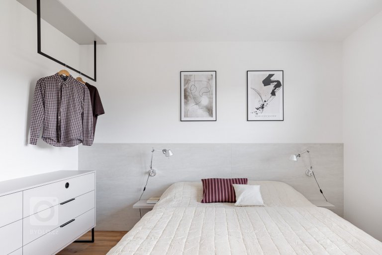 add picture to album